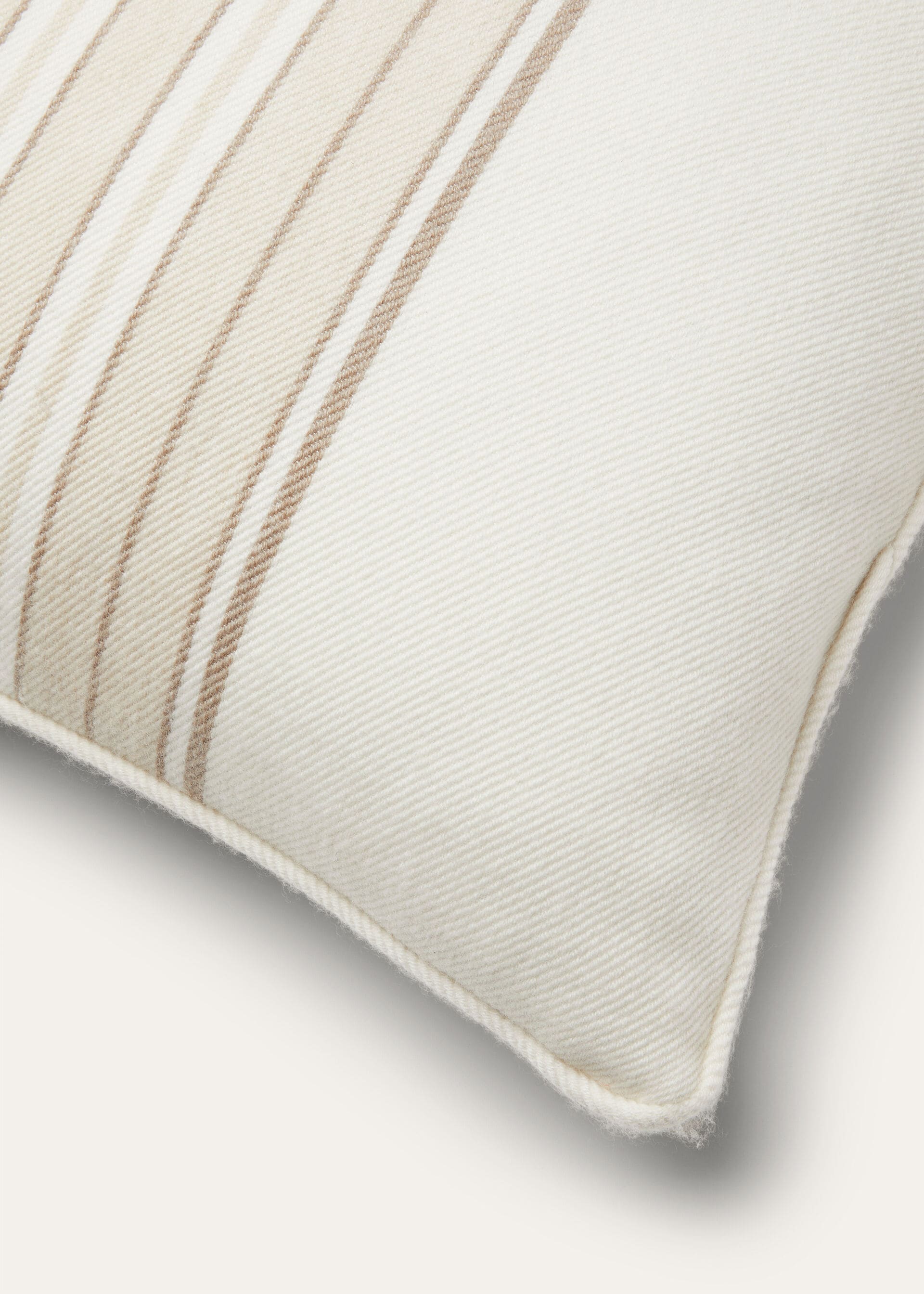 CUSHION SUITCASE STRIPE CASH