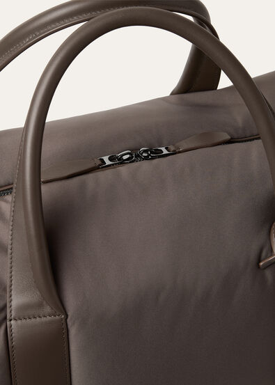 WIND DUFFLE MEDIUM WIND/ROUNDED LEATHER