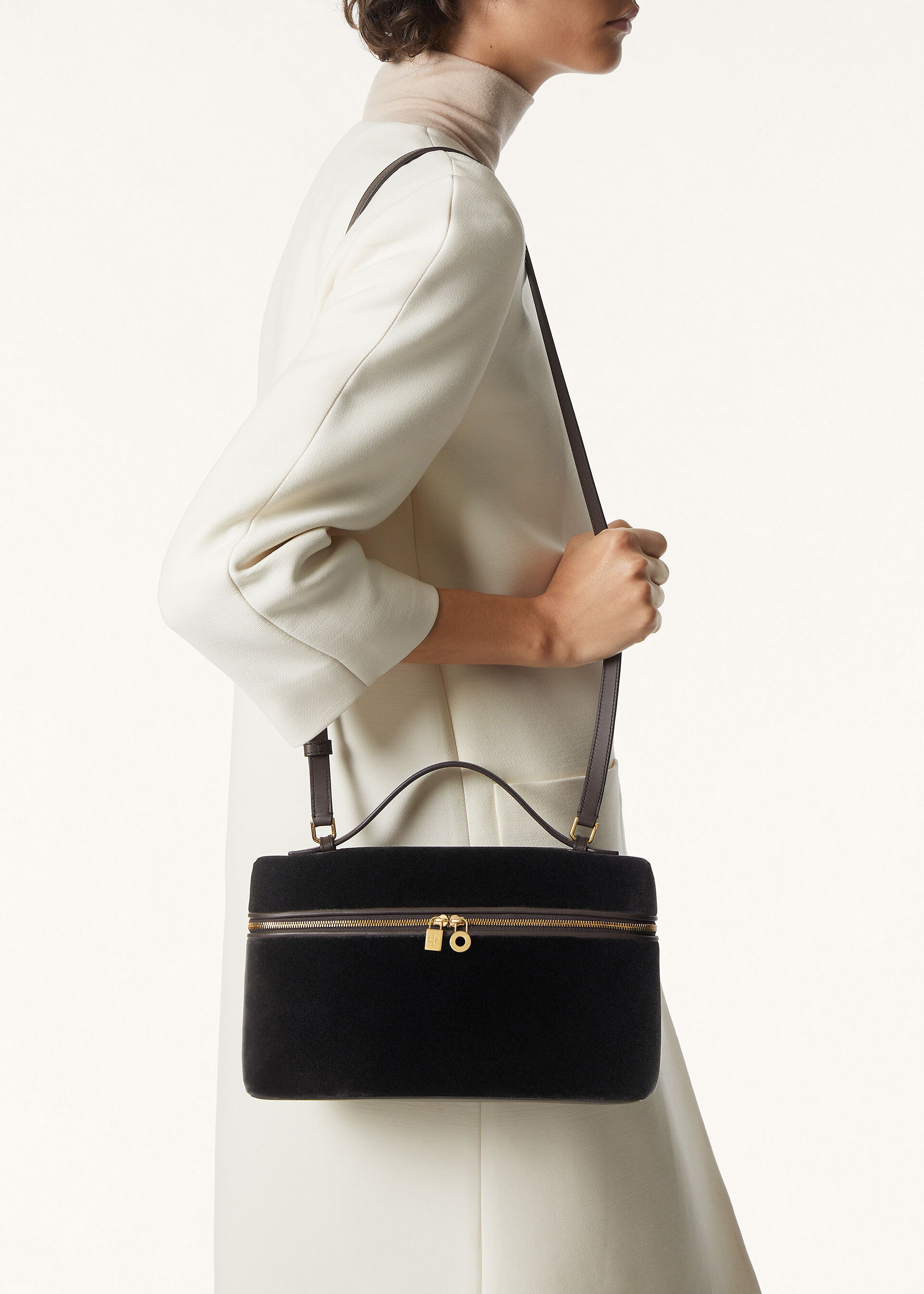 EXTRA POCKET L27 SILK VELVET/ROUNDED LEATHER