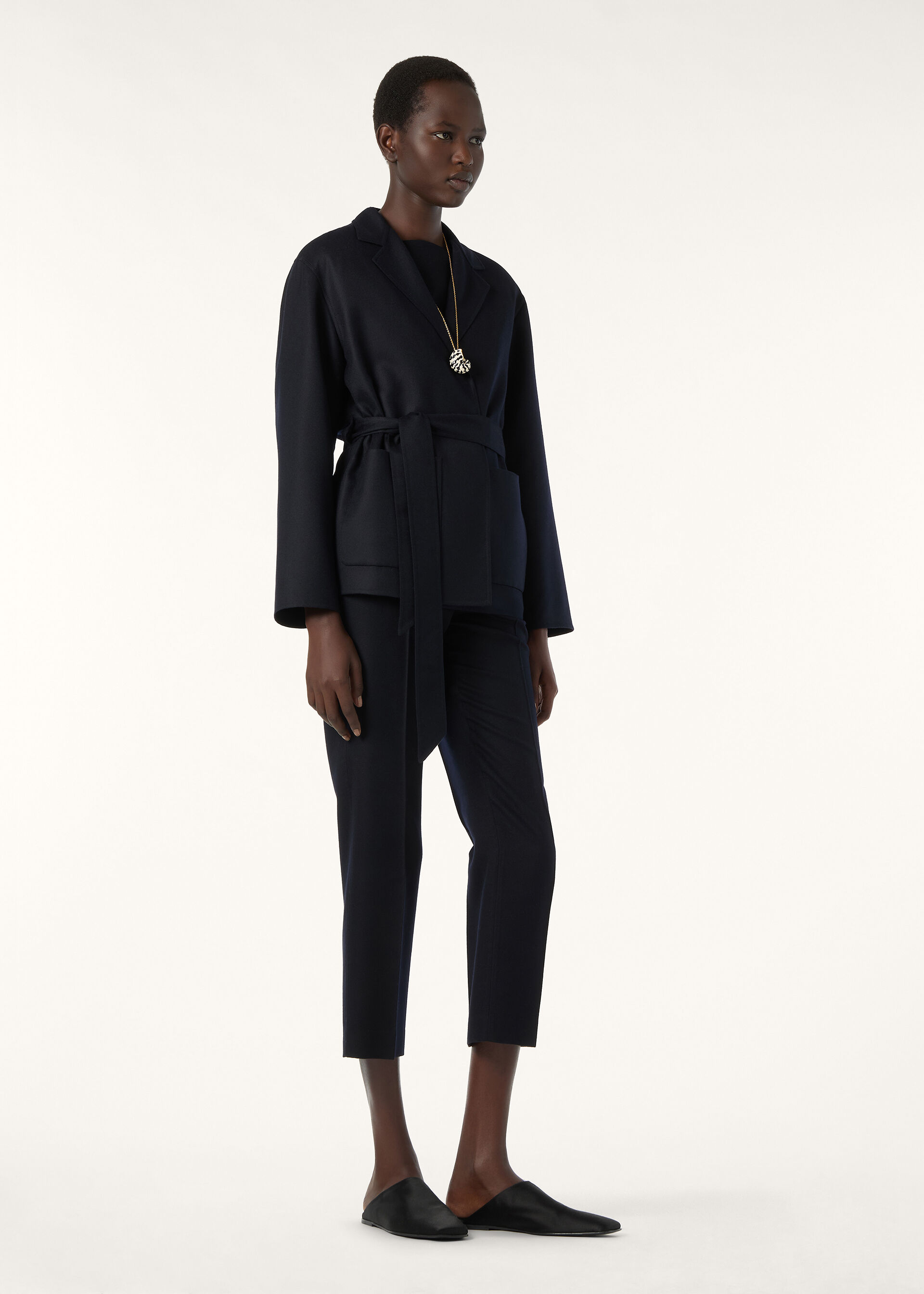 ARDIN CABAN ROYAL LIGHTNESS