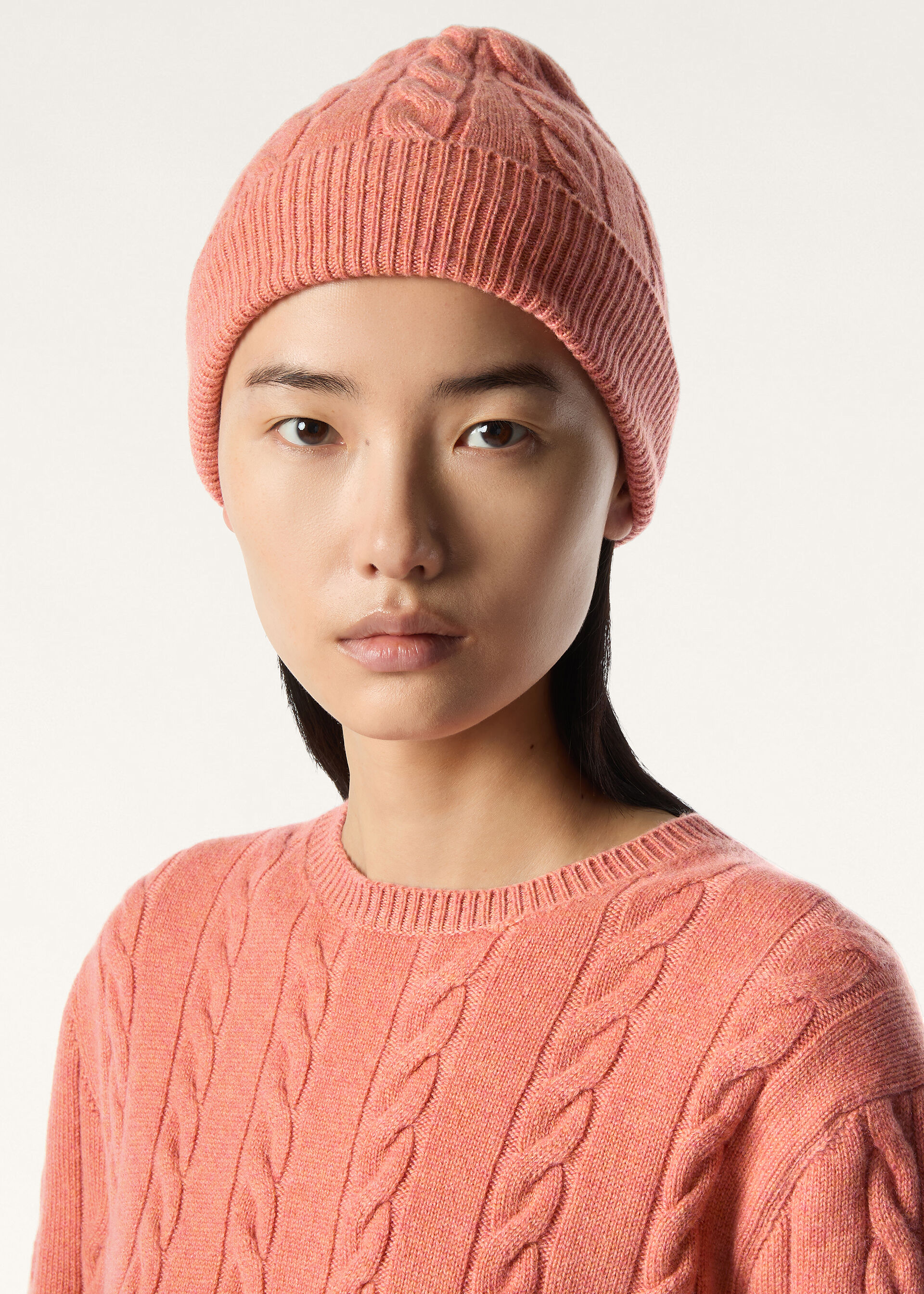 CEDAR BEANIE CASH GG 8