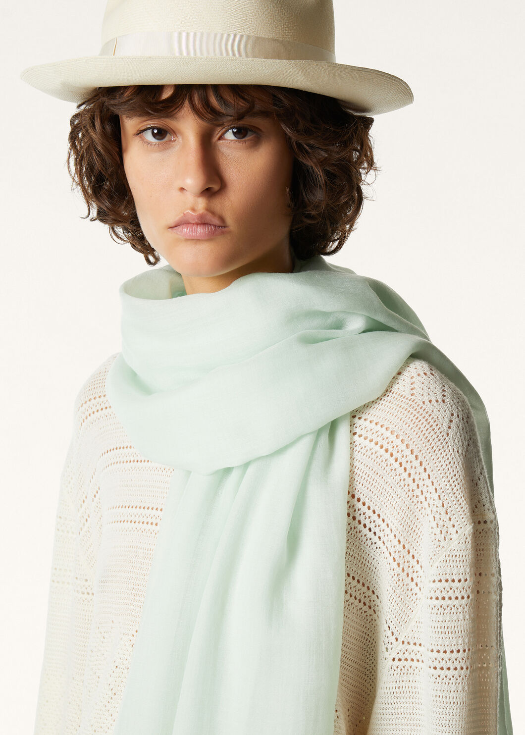 UNIQUE MAXI STOLE CASH