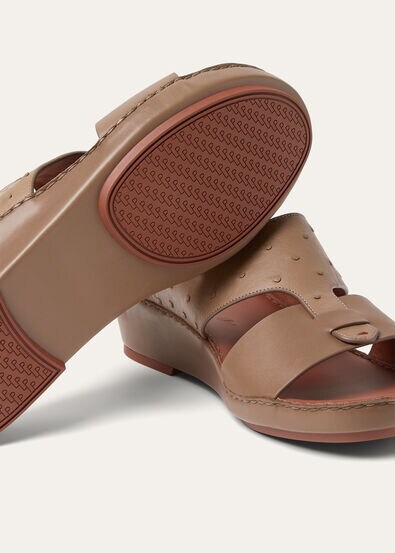 NEW BUCKLE WALK SANDAL OSTRICH CALF