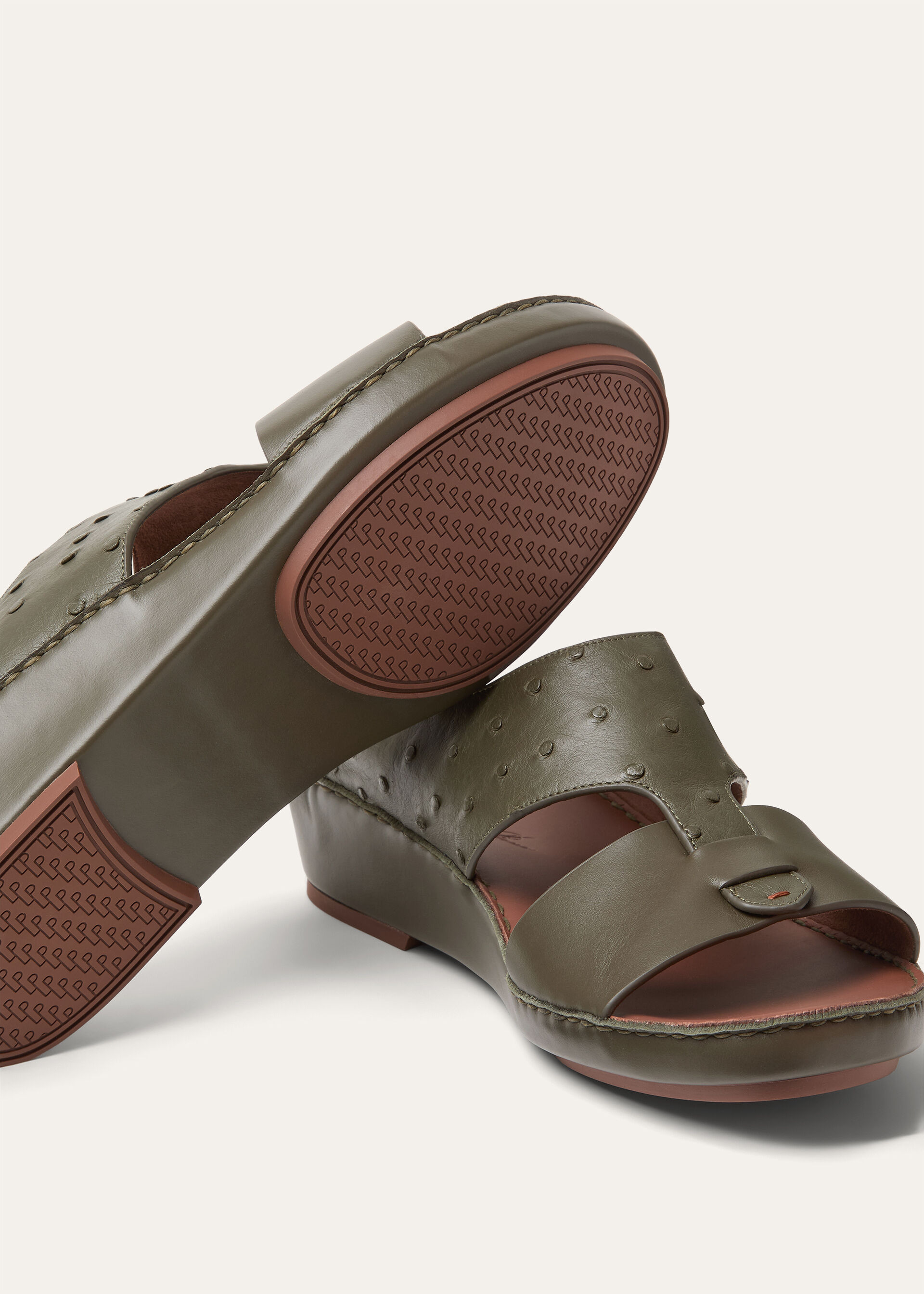 NEW BUCKLE WALK SANDAL OSTRICH CALF