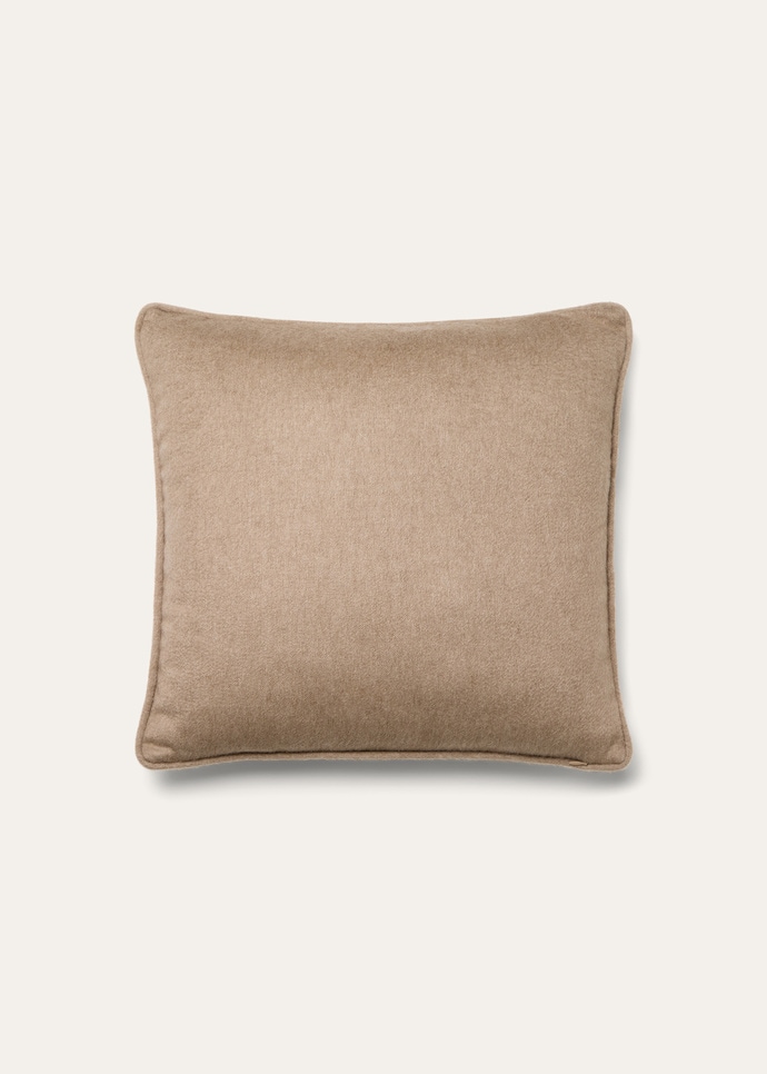 CUSHION LP UNITO CASH_FAQ8140_D548_NR_3