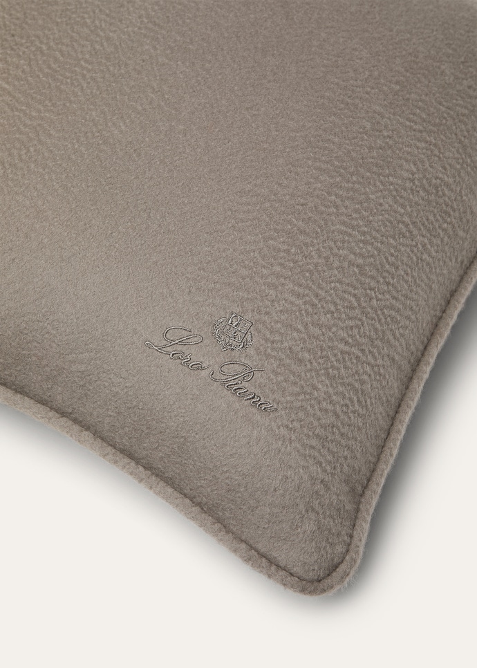 CUSHION LP UNITO CASH_FAQ8140_M113_NR_2