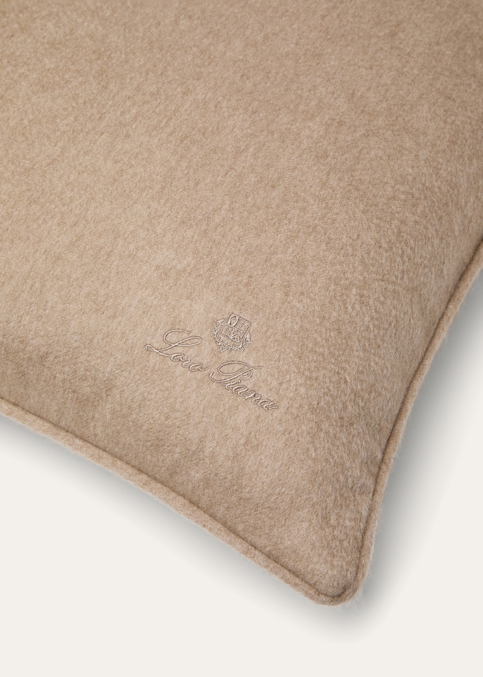 CUSHION LP UNITO CASH_FAQ8140_D548_NR_2