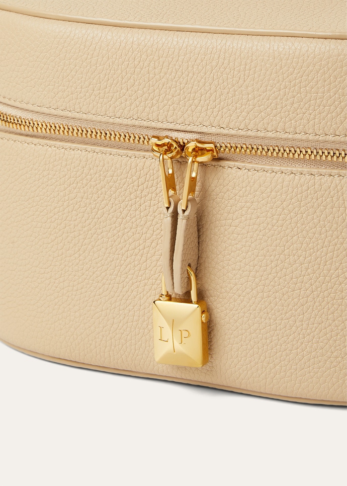 EXTRA VANITY CASE FINE GRAINED LEATHER_FAQ8262_D16Q_NR_4