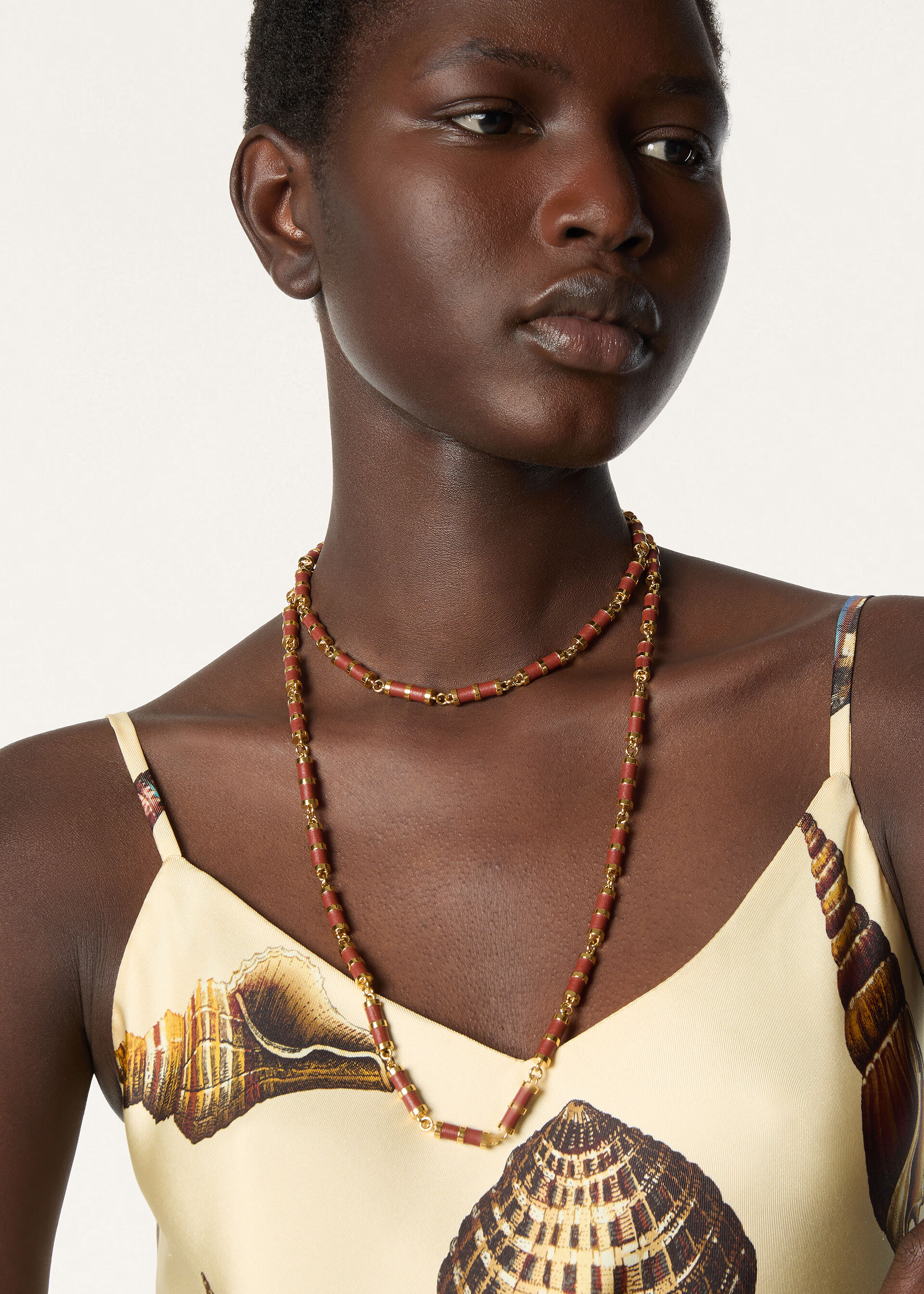 LONG CHAIN NECKLACE