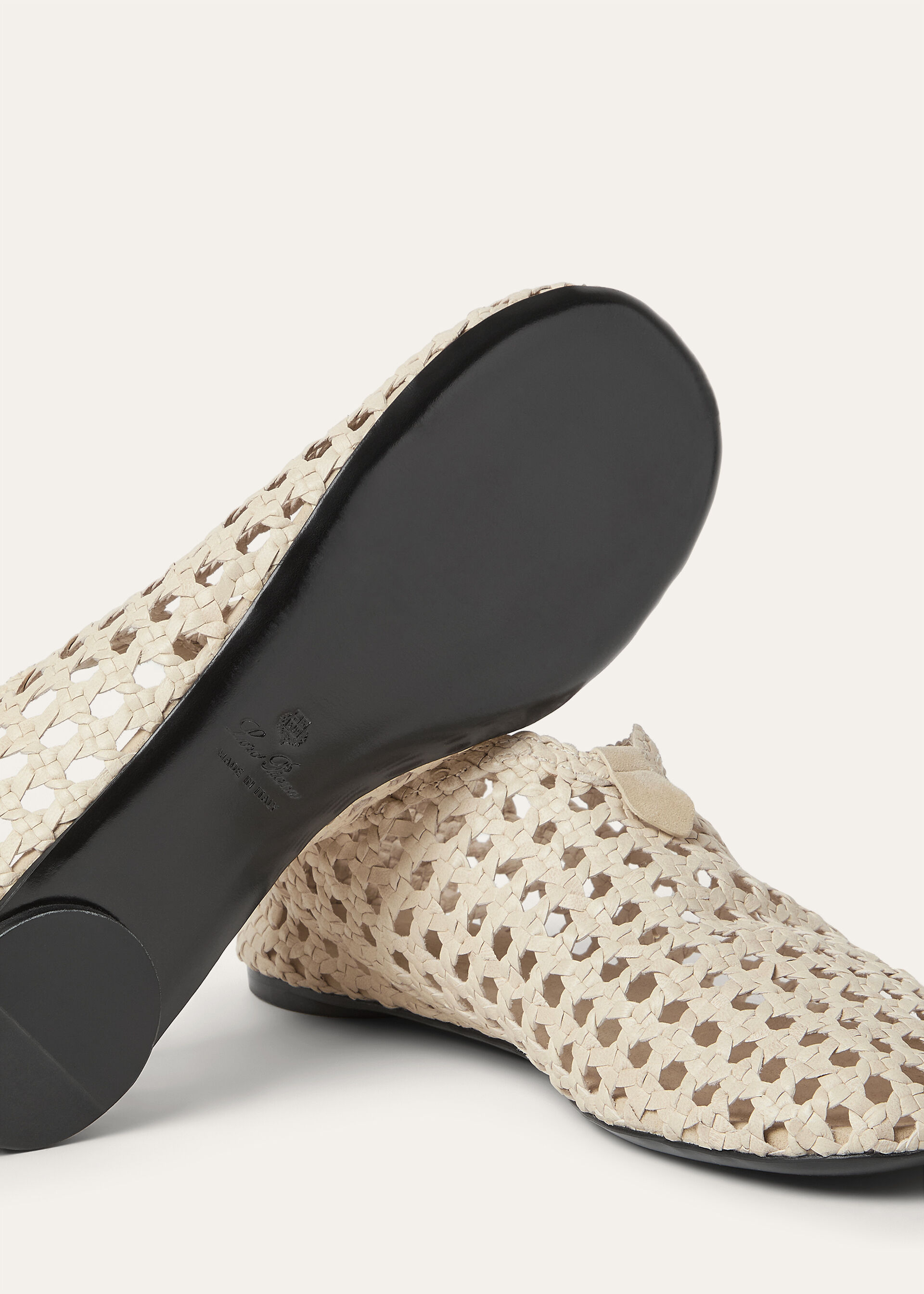 FLOATY FLAT WOVEN GOAT LEATHER