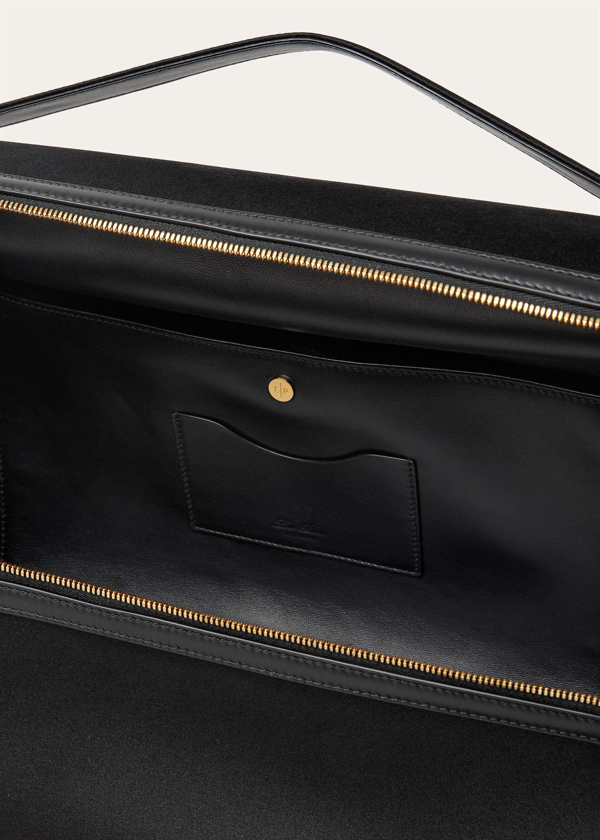 EXTRA SOFTY BAG L44 SATIN/ROUNDED LEATHER SC