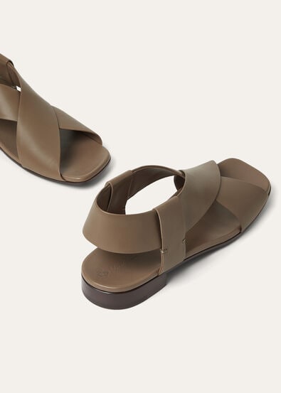 MARGE FLAT SANDAL NATURAL LAMBSKIN