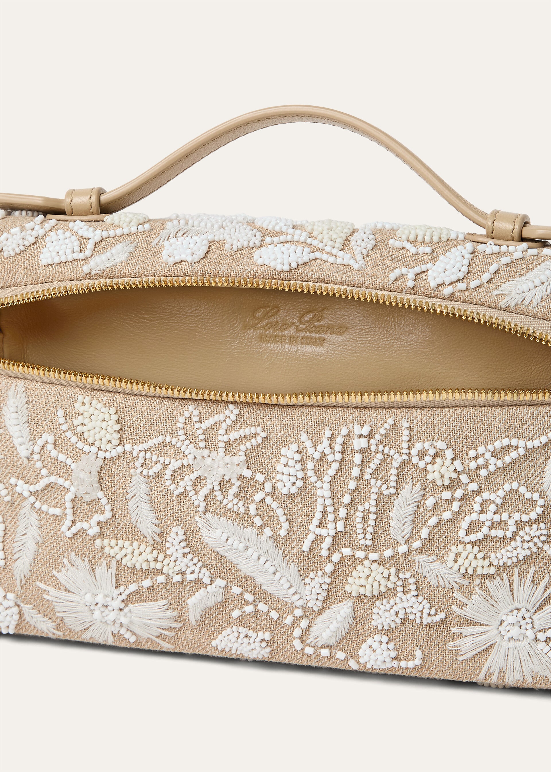 EXTRA POCKET L19 FLOWER BEADS EMB/RNDD LTHR CH LS