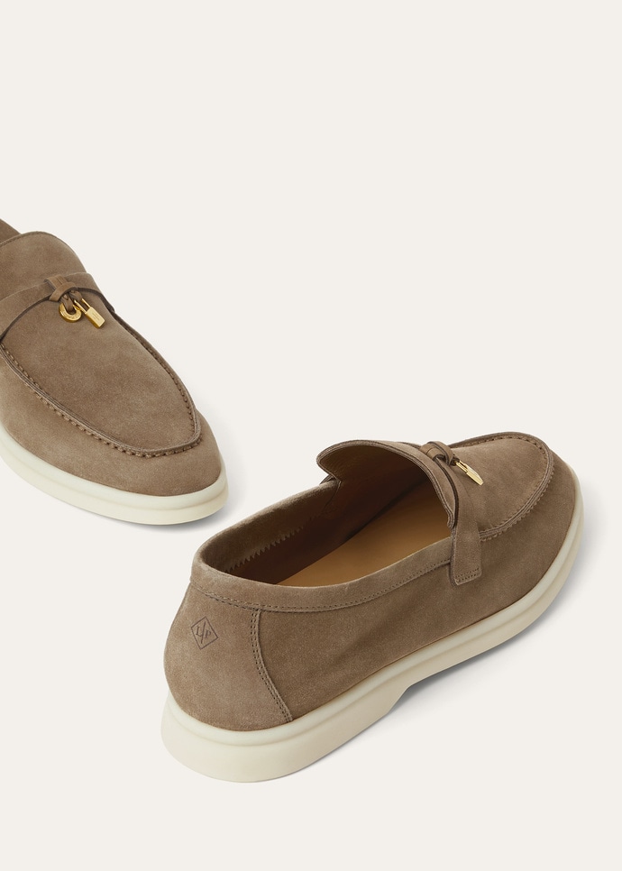 SUMMER CHARMS WALK 13 SUEDE_FAE5444_HF69_6