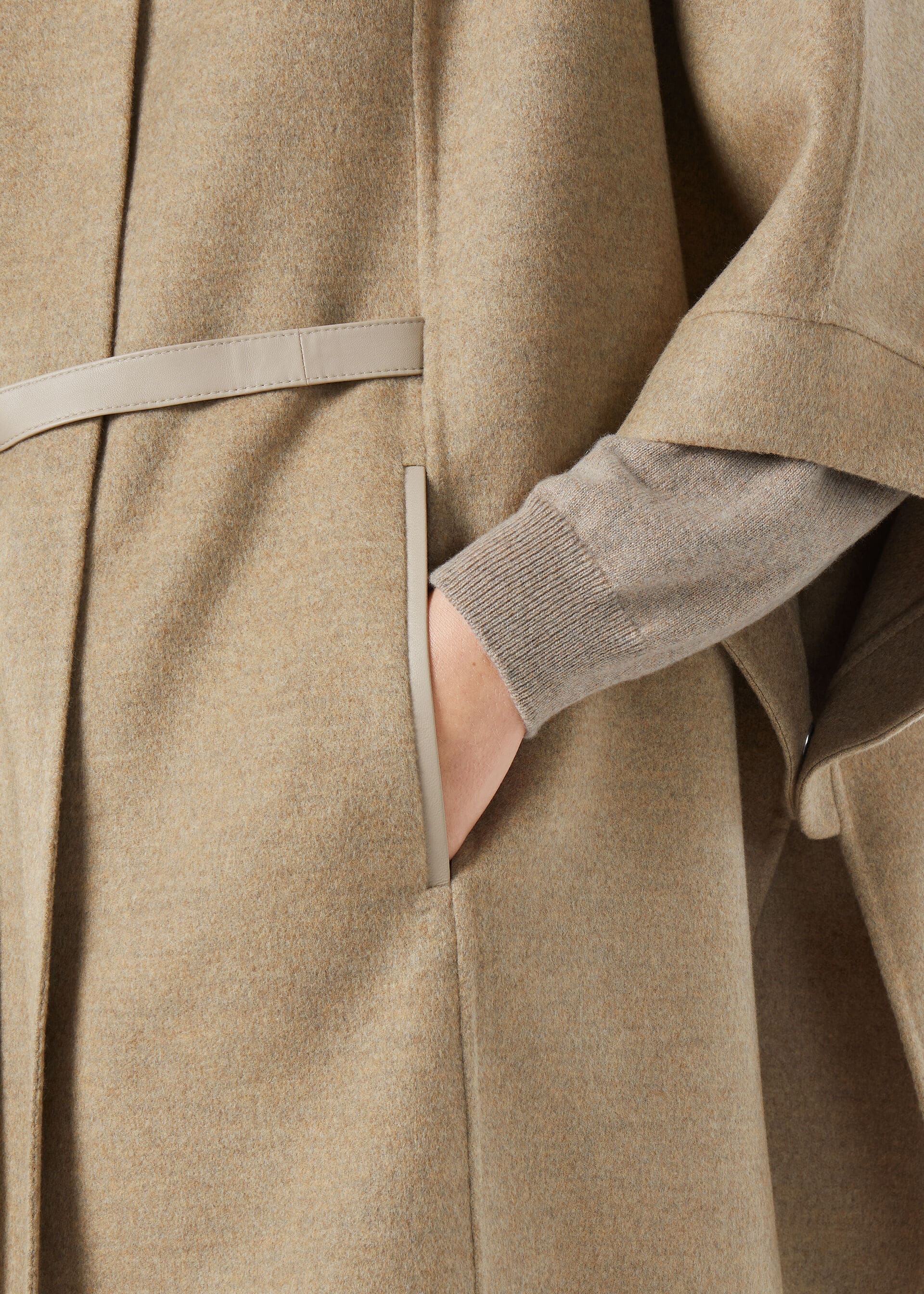 SALZBURG CAPE D. CASH                             