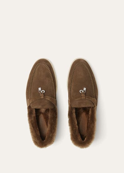 SUMMER CHARMS WALK SUEDE FUR