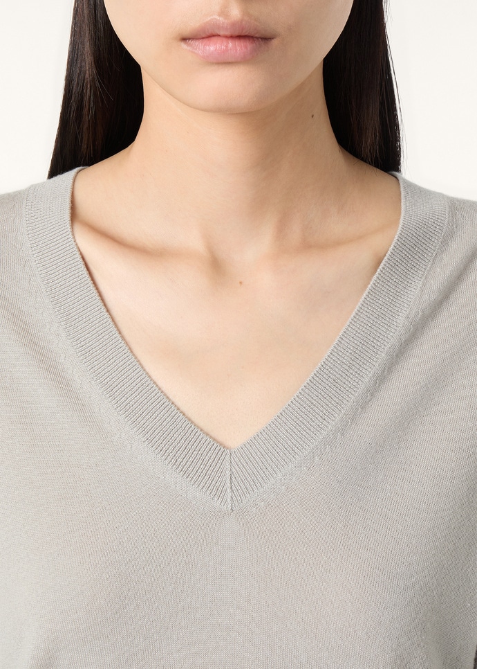 NEO PIUMA V NECK SWEATER CASHMERE GG 18_FAM9051_MC20_2