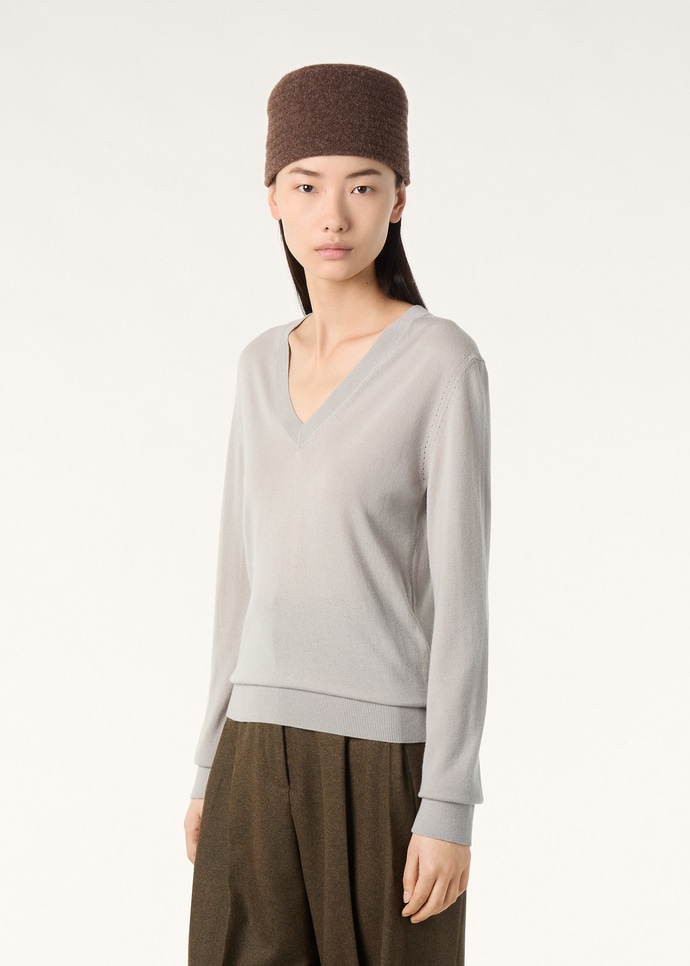 NEO PIUMA V NECK SWEATER CASHMERE GG 18_FAM9051_MC20_3