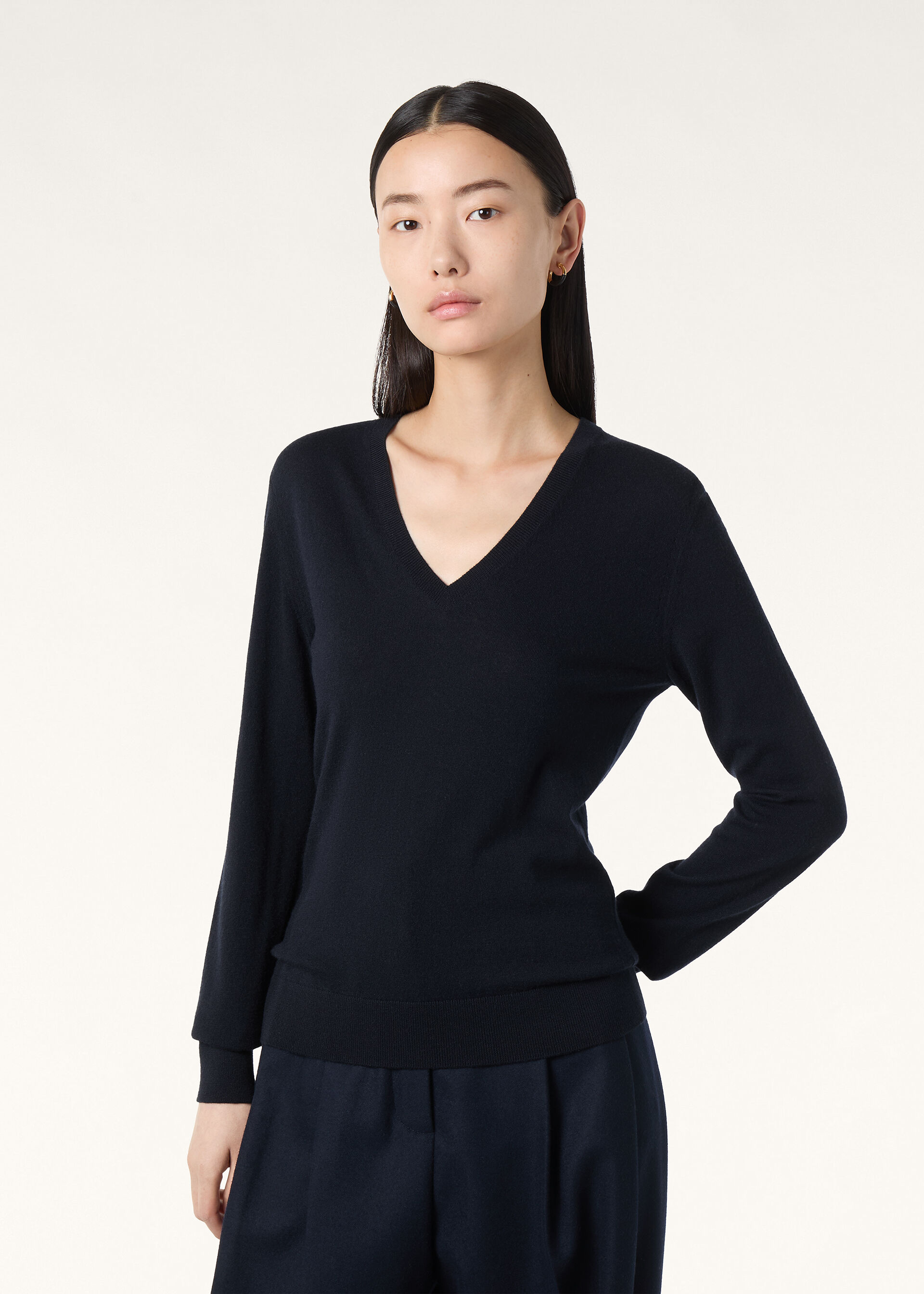 NEO PIUMA V NECK SWEATER CASHMERE GG 18