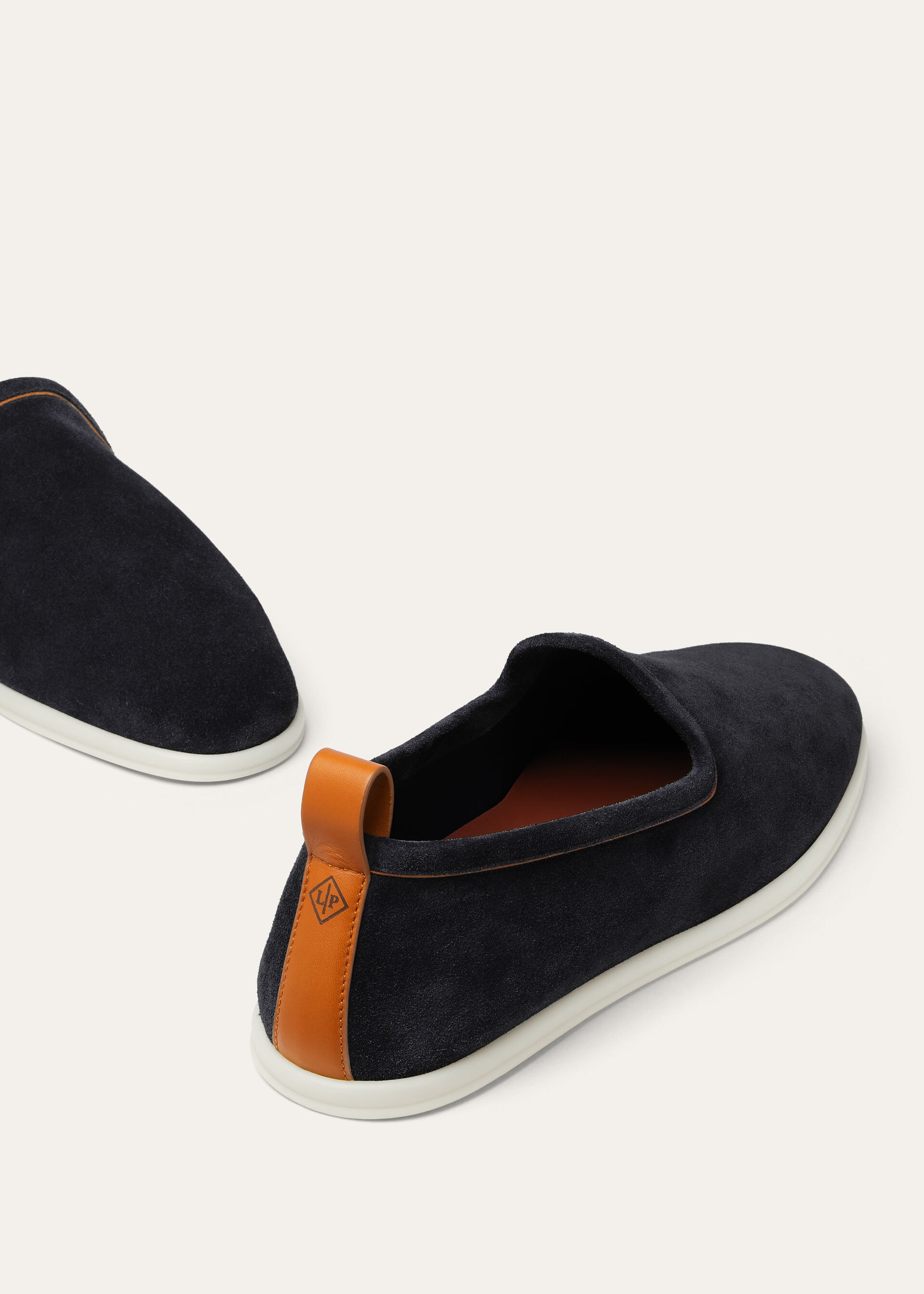 VENICE WALK FLAT SUEDE