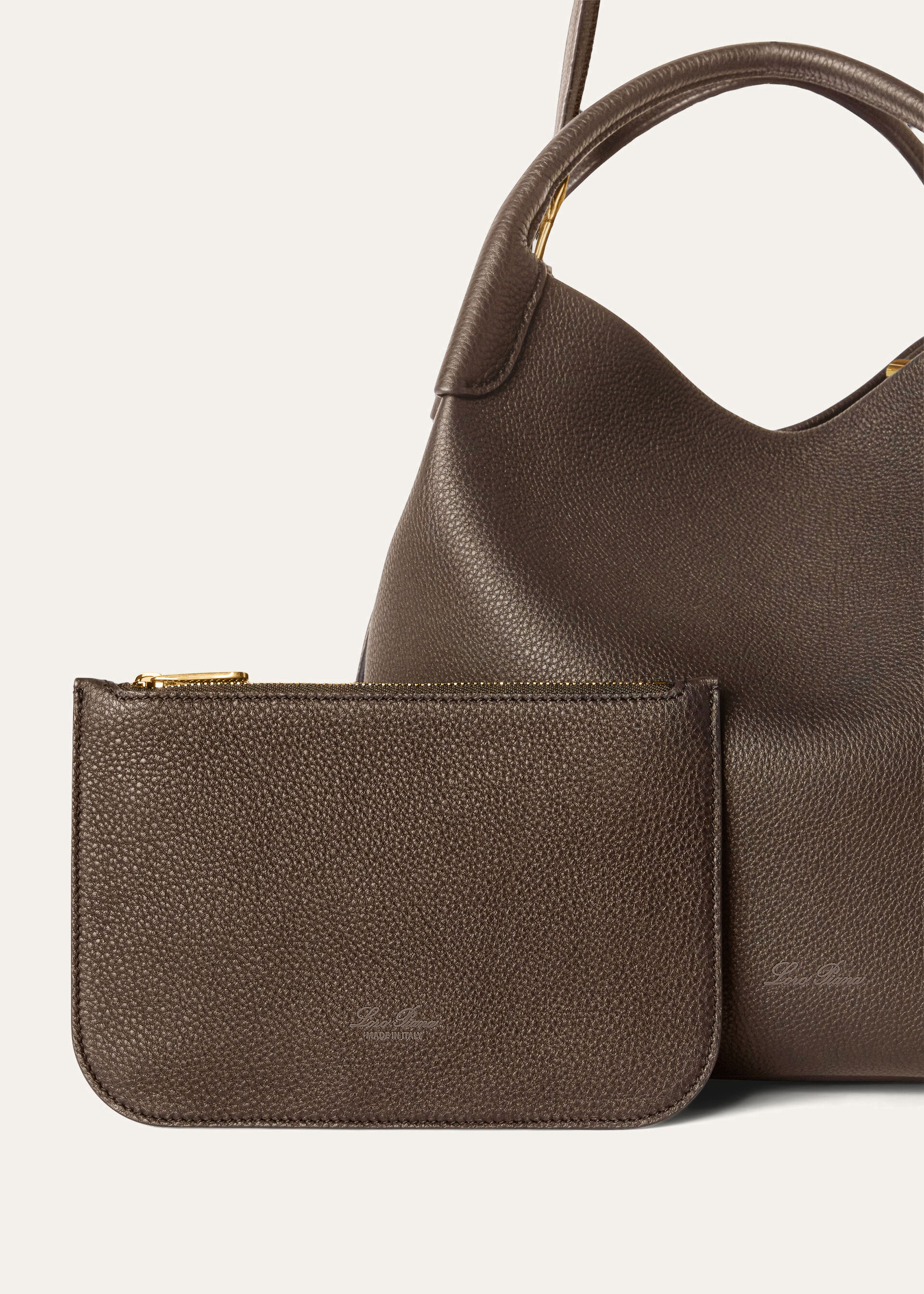 BALE LARGE FINE GRAINED LEATHER