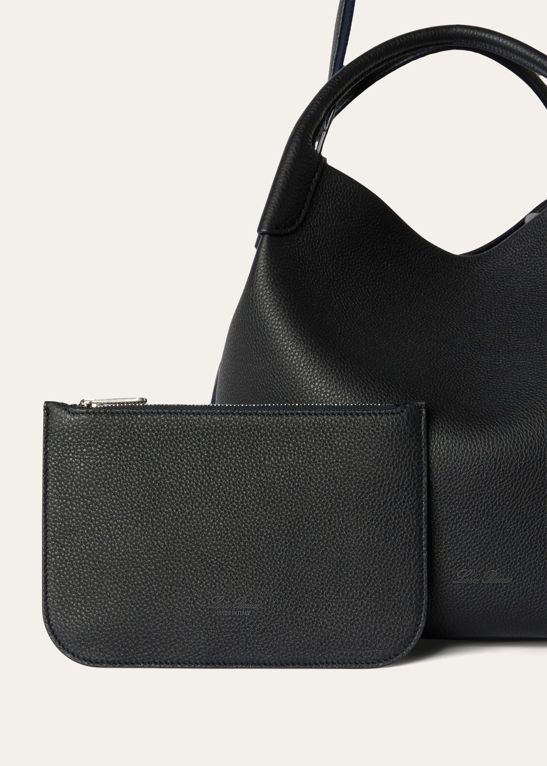 BALE LARGE FINE GRAINED LEATHER