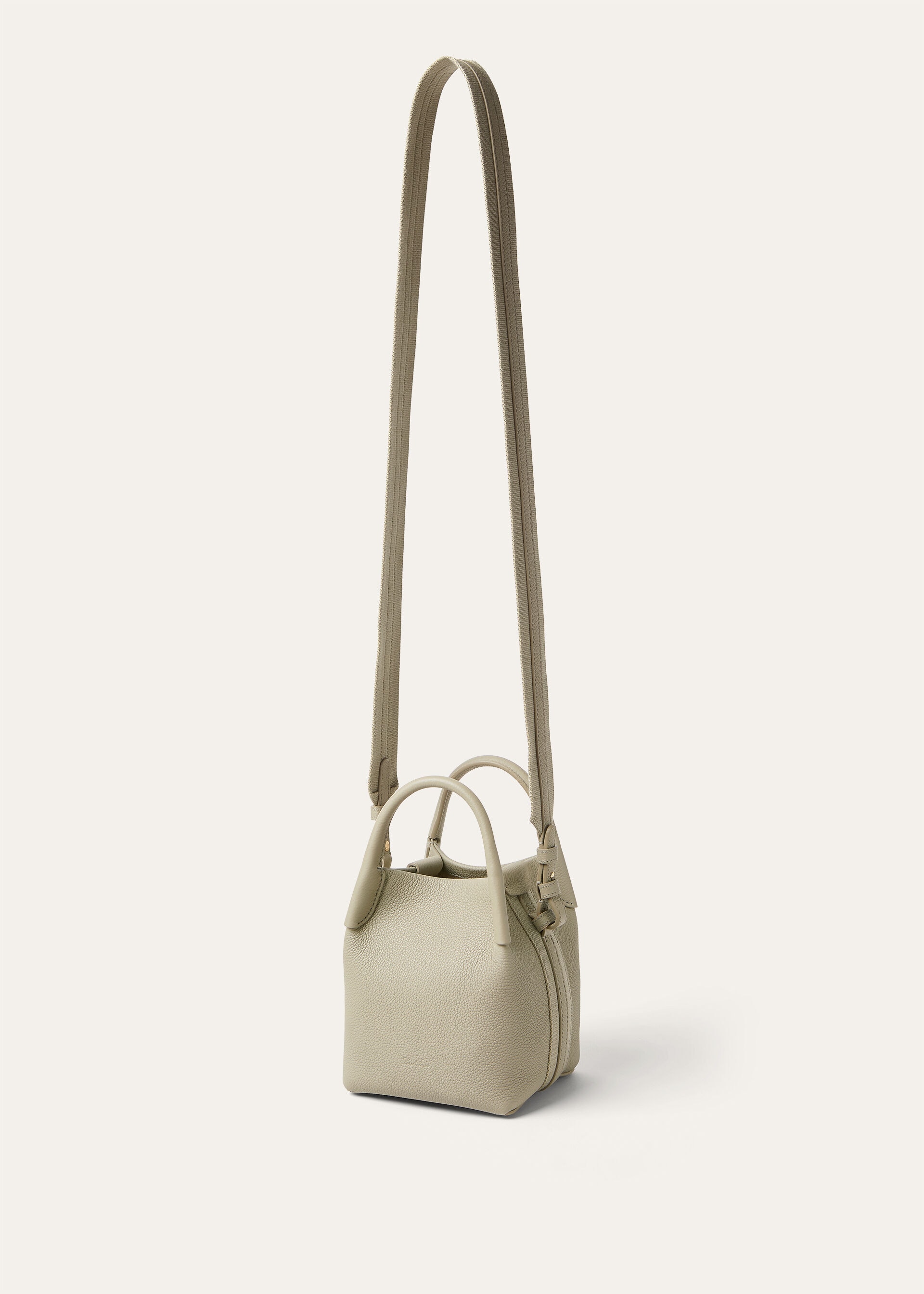 BALE MICRO FINE GRAINED LEATHER
