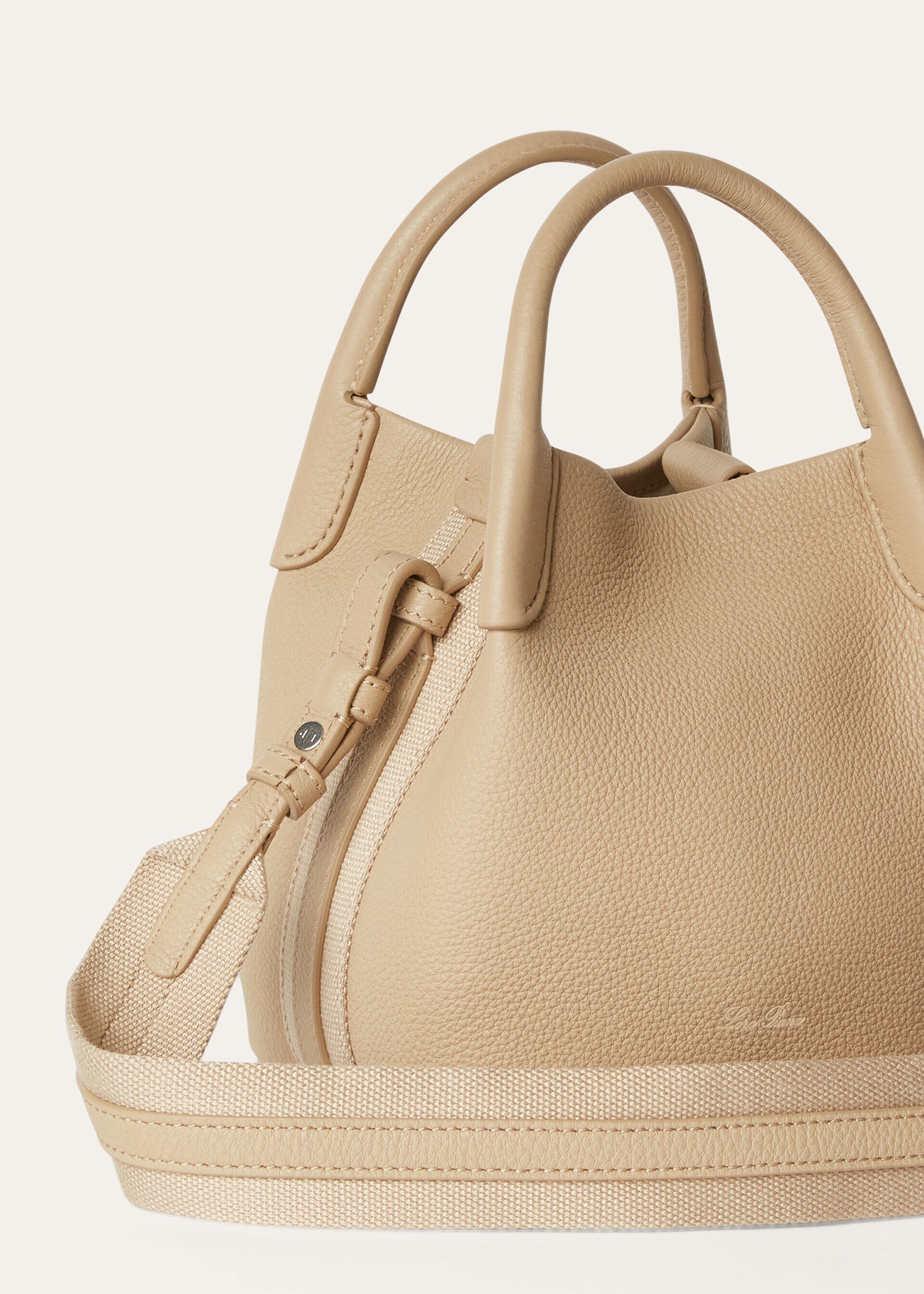 BALE MICRO FINE GRAINED LEATHER