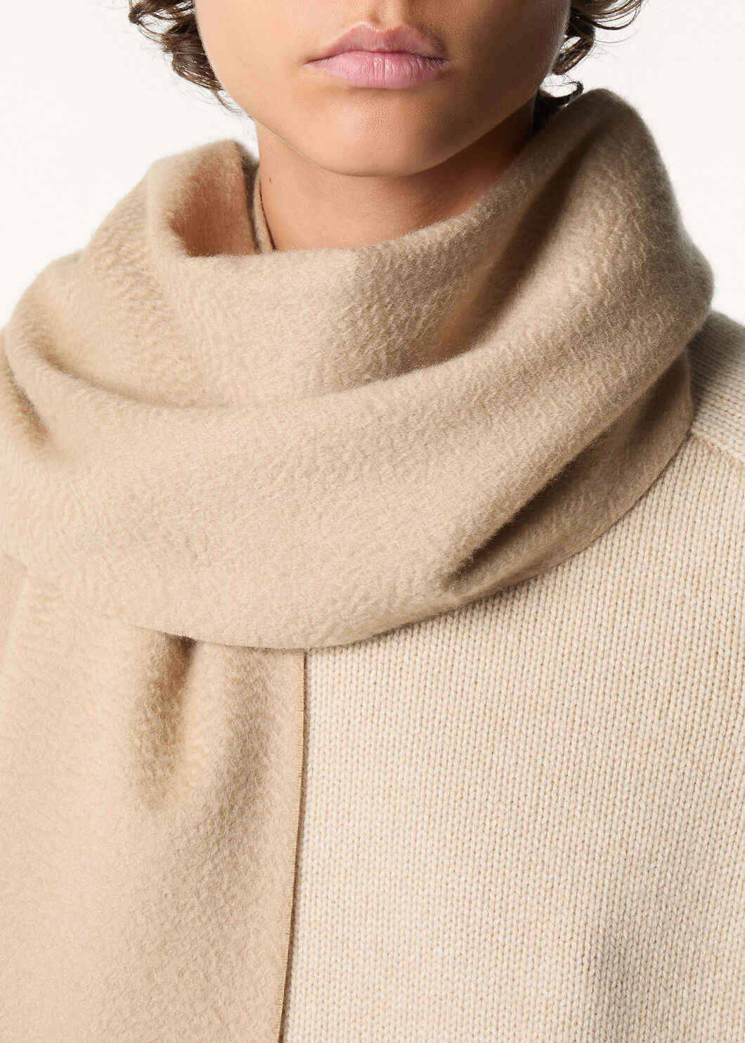 SCIARPA EXTRA GRANDE UNITA D.