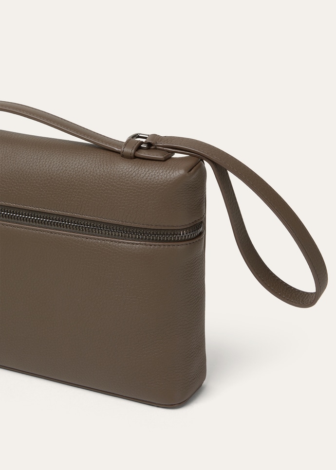 EXTRA POUCH L29 TENDER CALF_FAN9085_H16Y_NR_4
