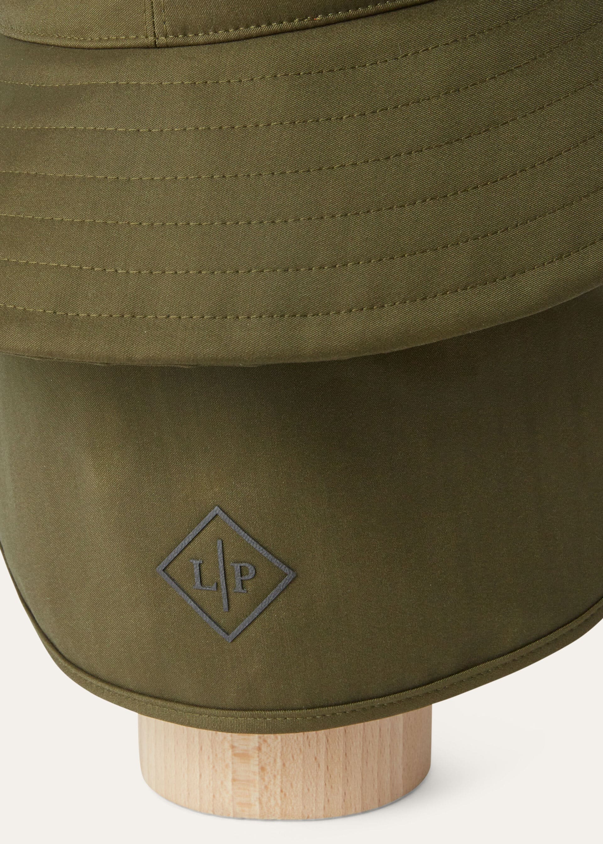 NECK FLAP FIAVE' HAT BRISTOL CLIMA SYSTEM
