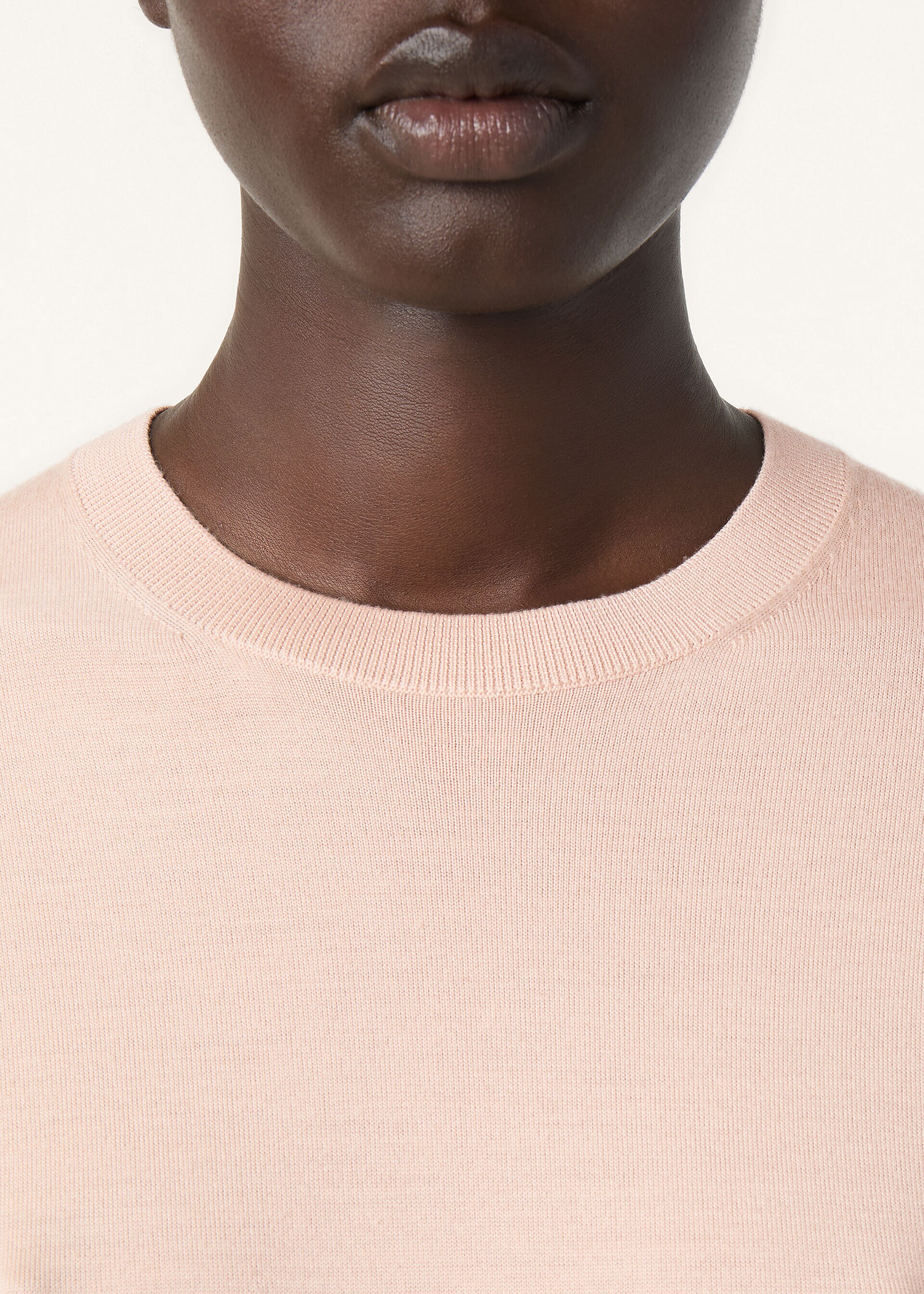 ROYAL LIGHTNESS CREWNECK SWEATER WOOL SILK GG 18