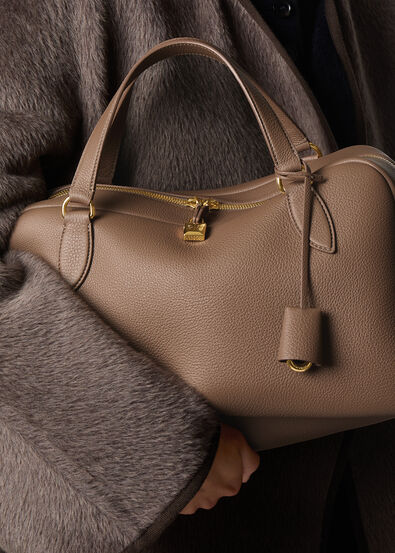 NEEDLE MEDIUM FINE GRAINED LEATHER