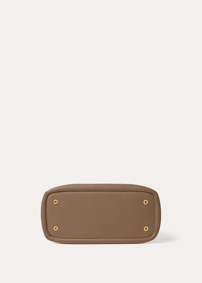 NEEDLE SMALL FINE GRAINED LEATHER_FAP2001_D0Q9_NR_4