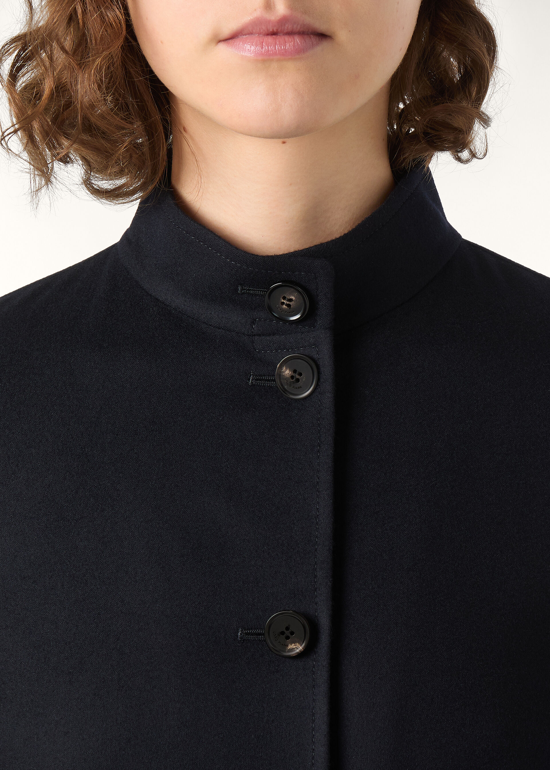 REMSEN CABAN ROYAL LIGHTNESS