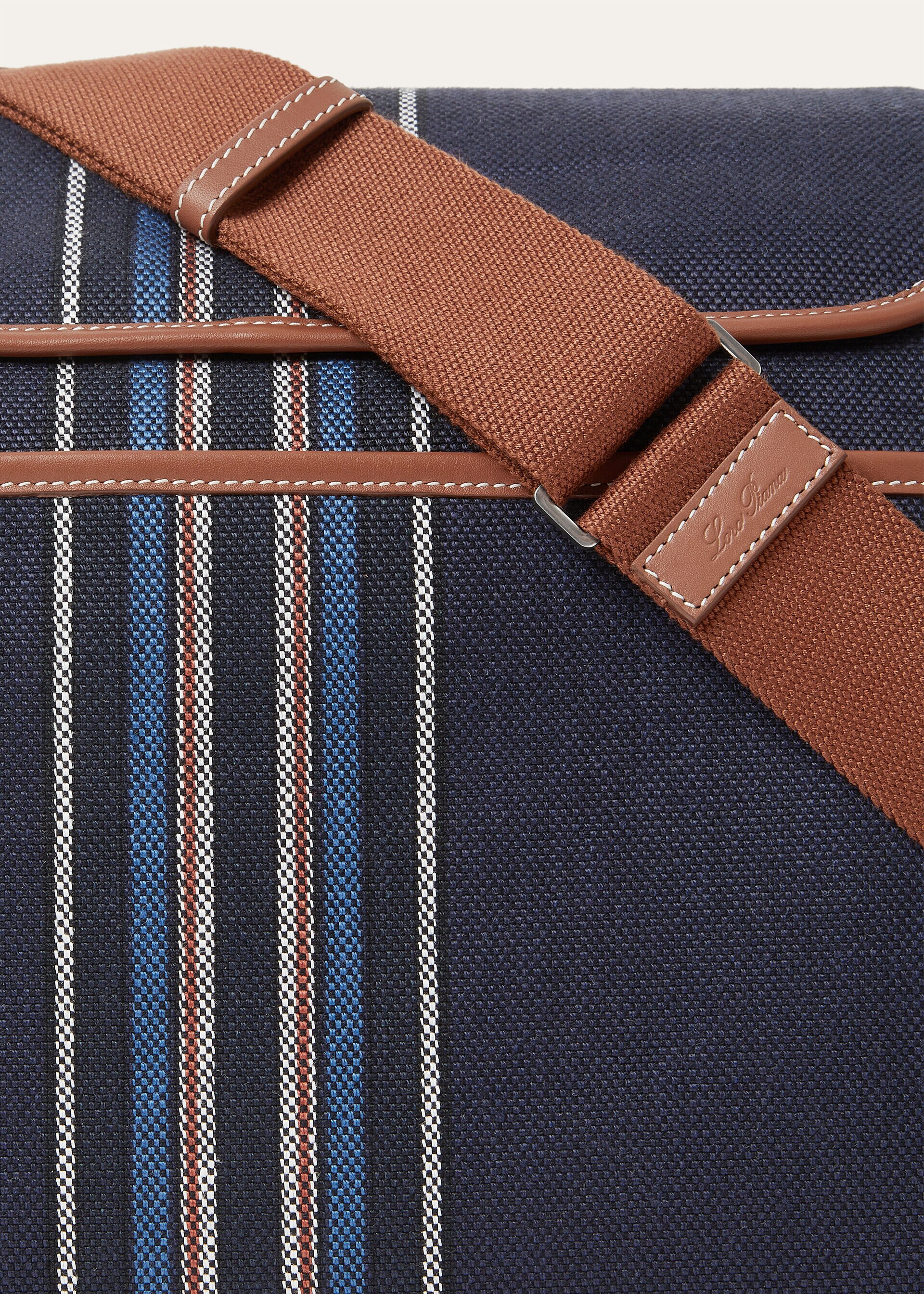 CHANGING BAG NAT.CANVAS SUITCASE STRP/ROUNDED LTH