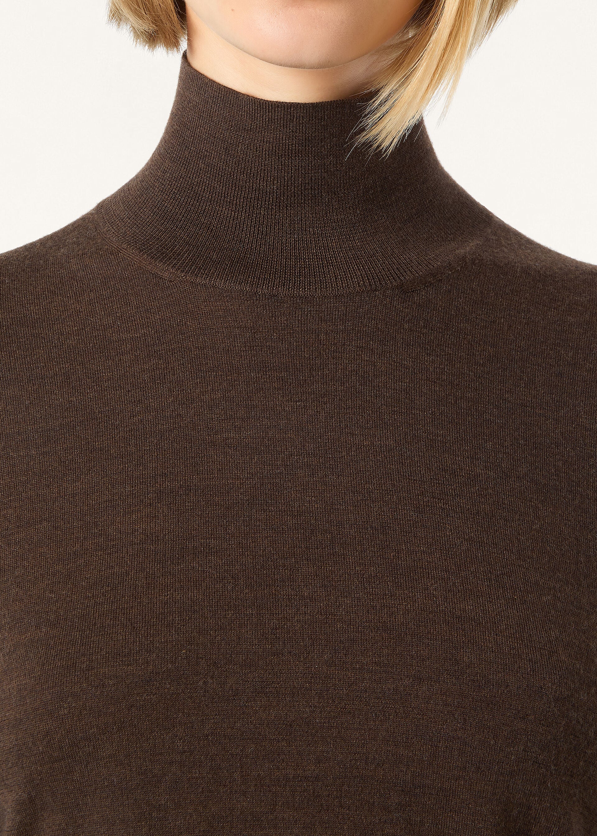 TASMANIAN TURTLENECK SWEATER WOOL GG 18