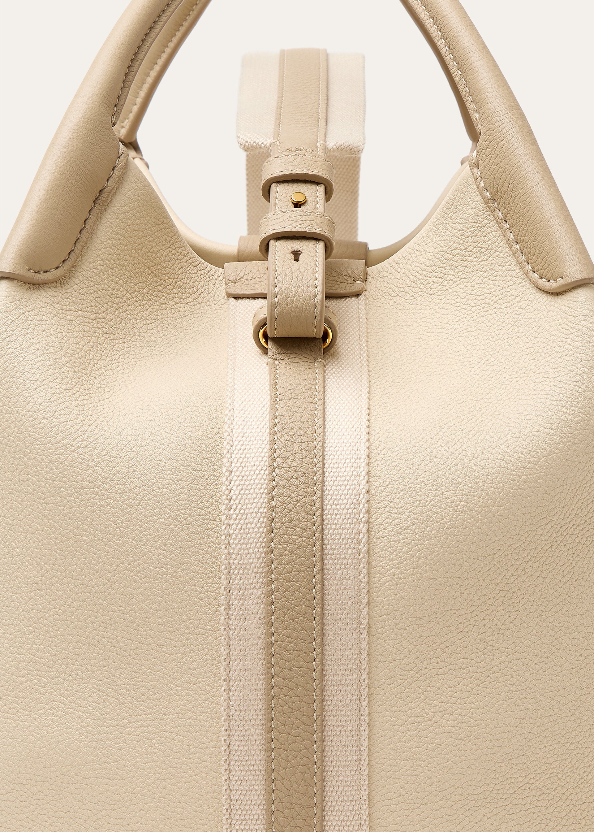 BALE LARGE FINE GRAINED LEATHER DOUBLE COLOR
