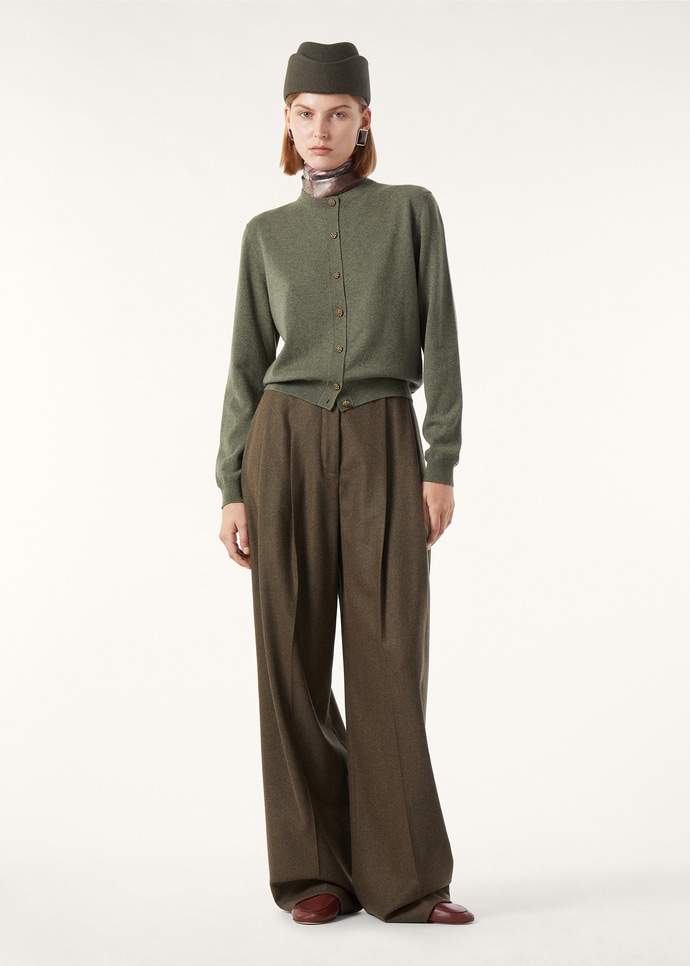 CLASSIC BABY CASH  CREWNECK CARDIGAN SWEATER GG 12_FAP8493_51BW_1