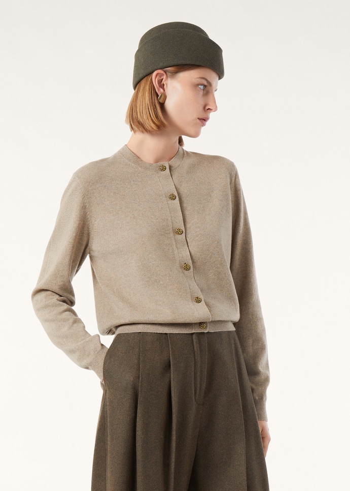 CLASSIC BABY CASH  CREWNECK CARDIGAN SWEATER GG 12_FAP8493_D0VB_3