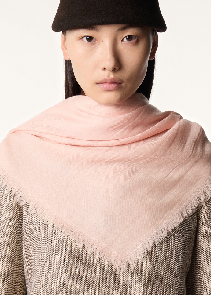 CREST JACQUARD SHAWL 120 CASH_FAQ0071_30EJ_1