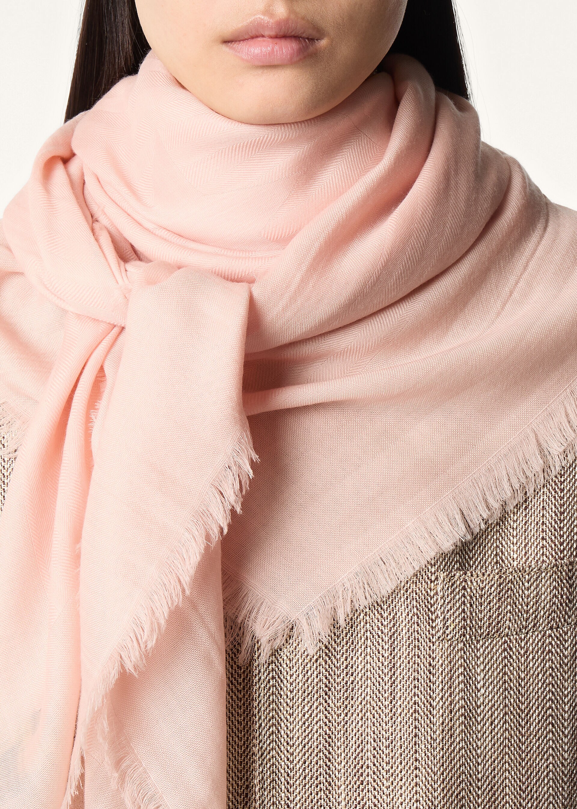 CREST JACQUARD SHAWL 120 CASH