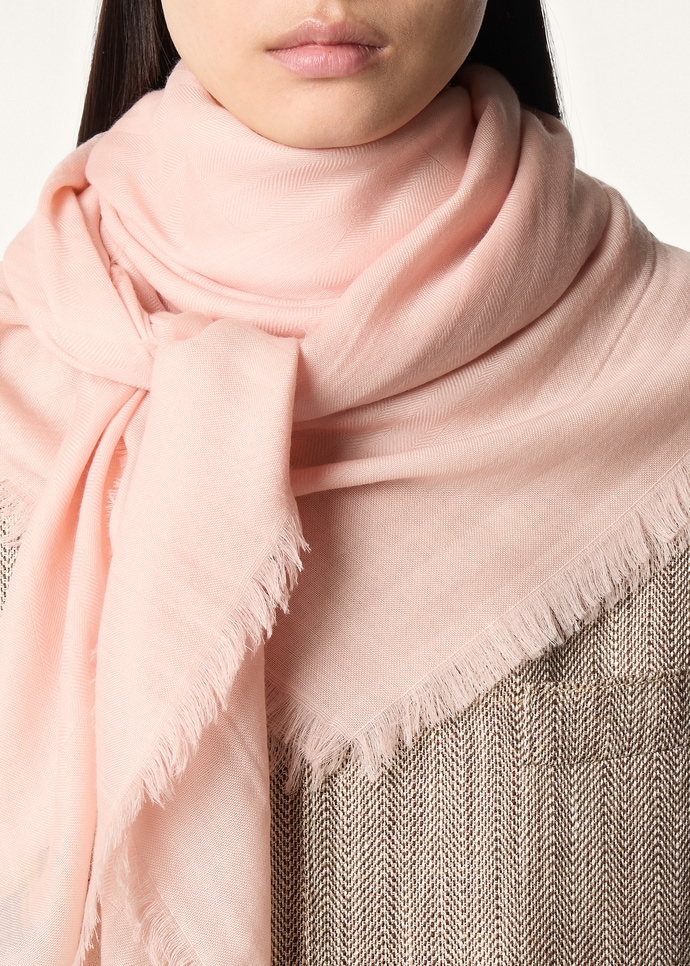CREST JACQUARD SHAWL 120 CASH_FAQ0071_30EJ_2