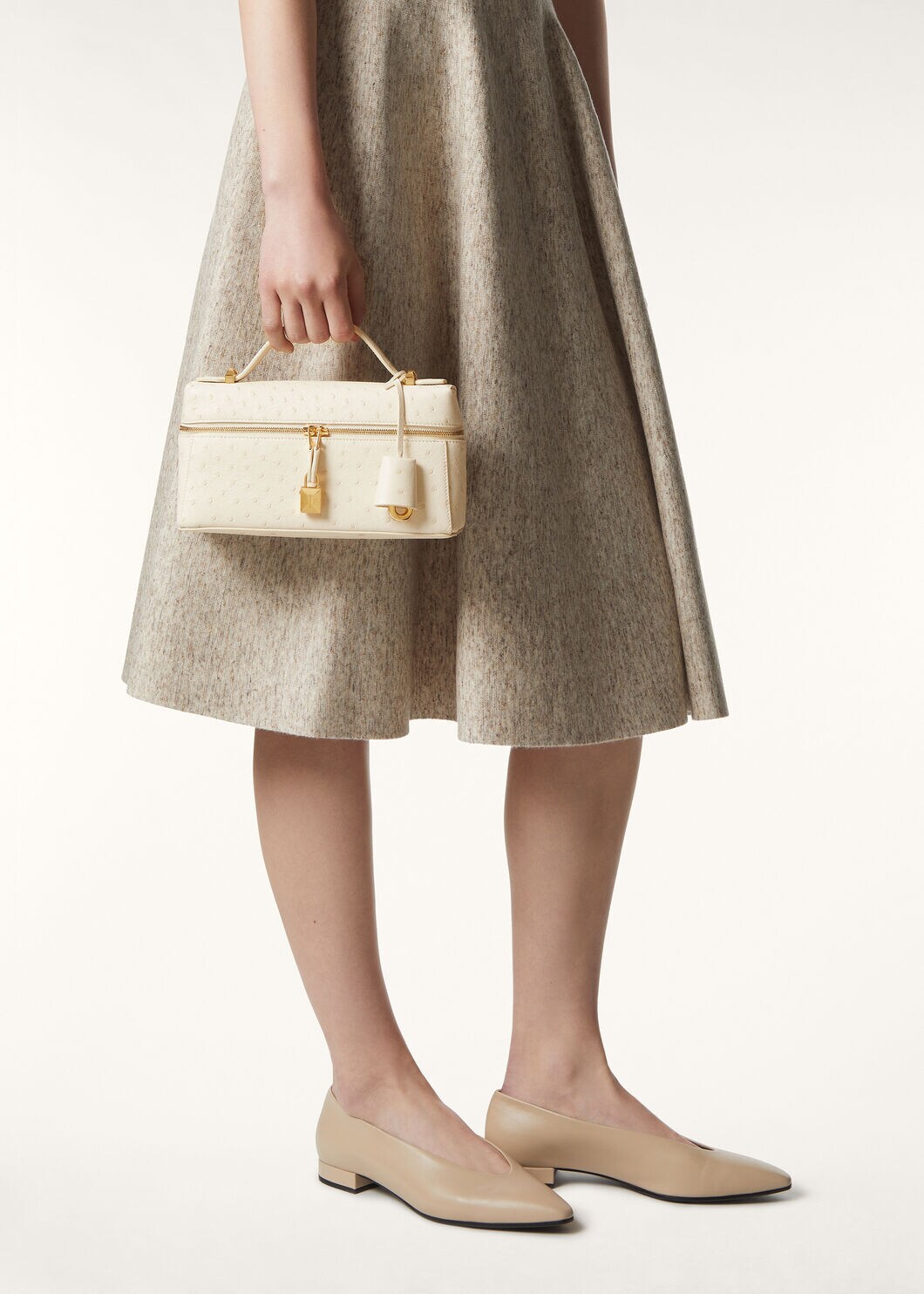 EXTRA BAG L23 OSTRICH SADDLE FINISH