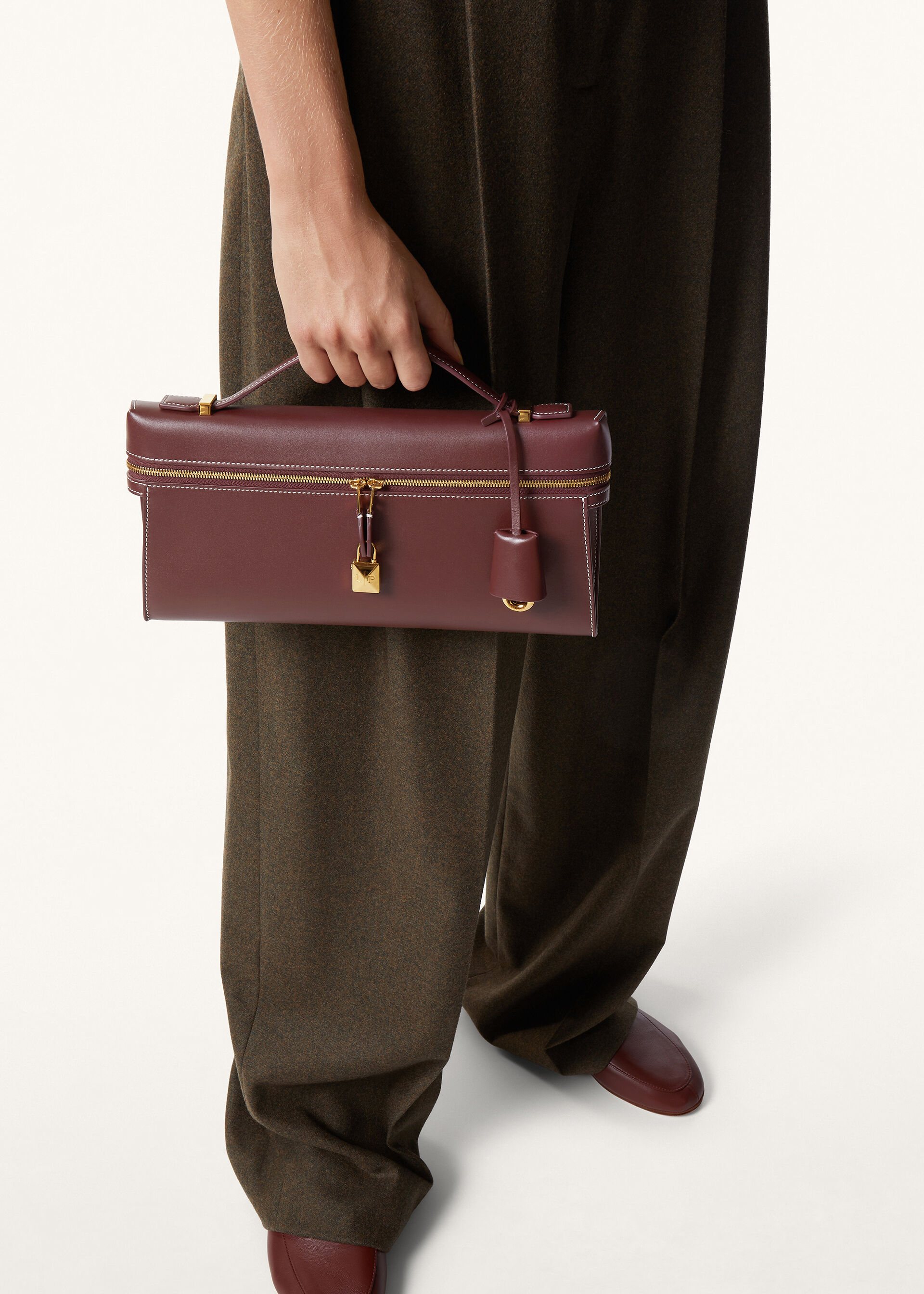 EXTRA CLUTCH L29 SADDLE LEATHER