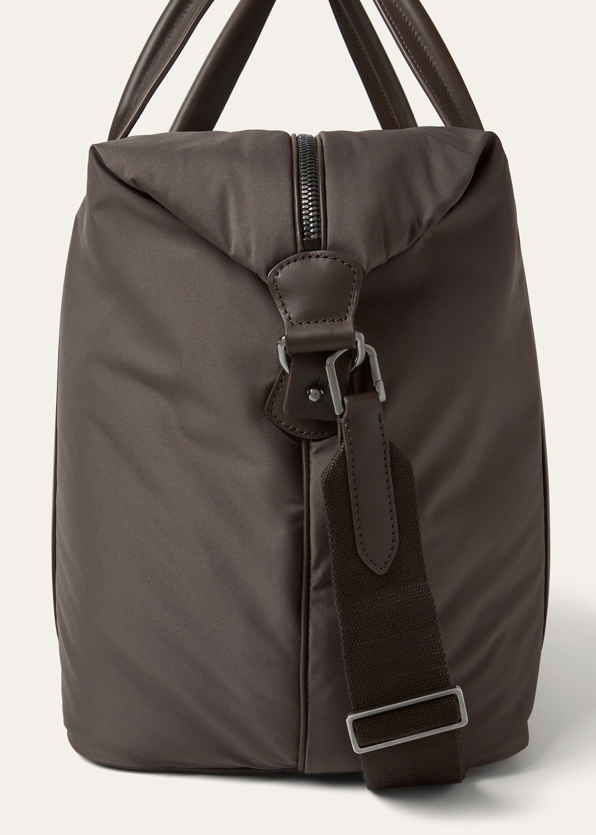 WIND DUFFLE MEDIUM WIND/ROUNDED LEATHER