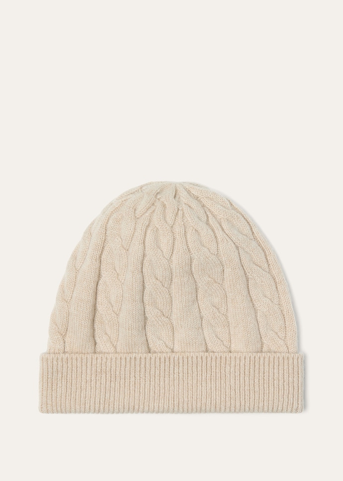 CEDAR BEANIE CASH GG 8_FAQ6426_A193_2