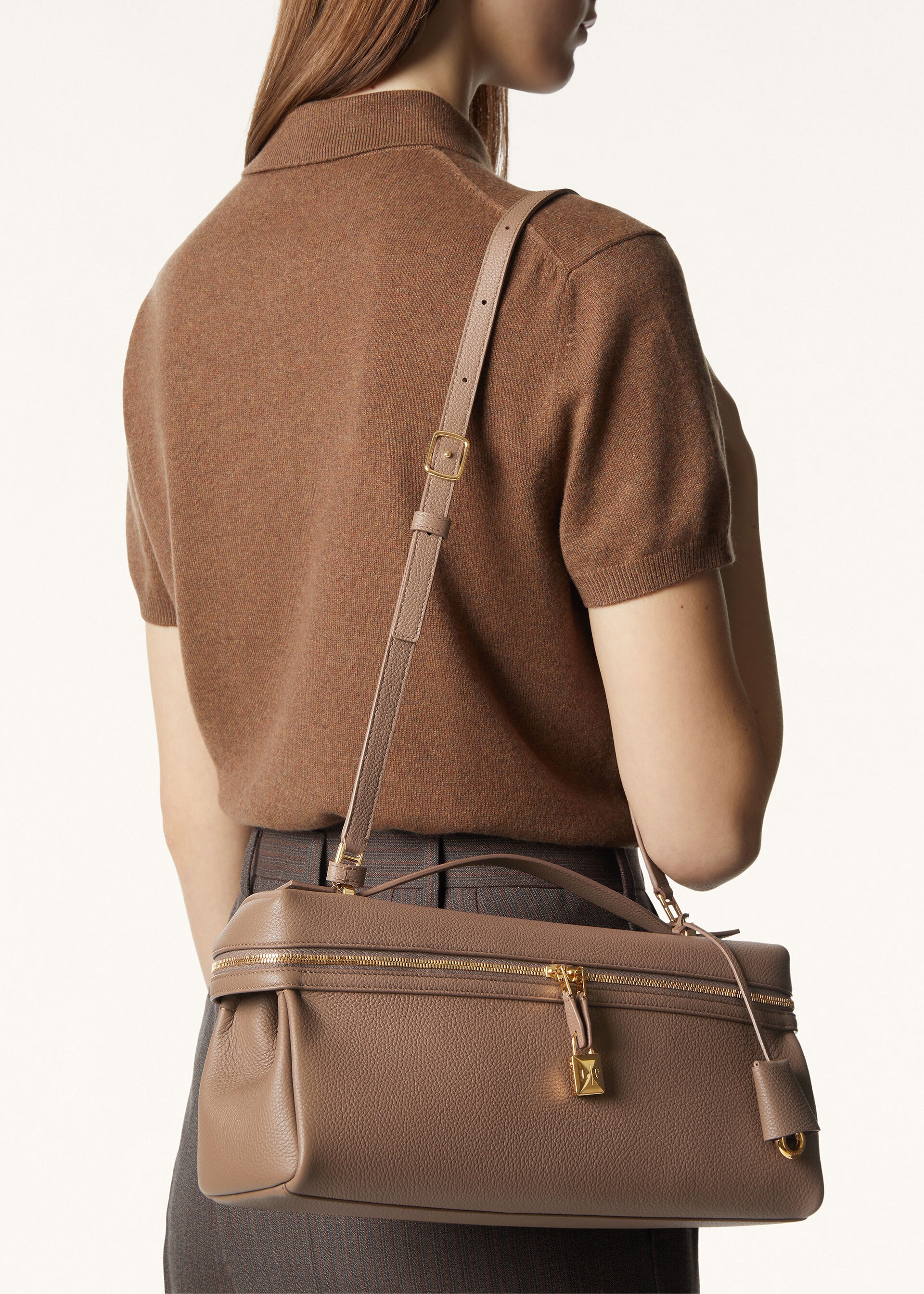 EXTRA SOFTY BAG L33 FINE GRAINED LEATHER