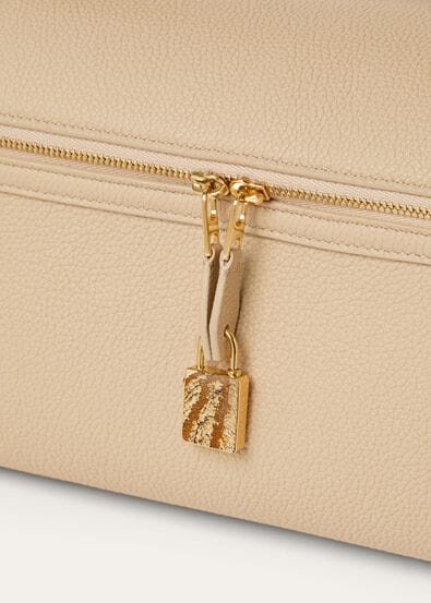 EXTRA SOFTY BAG L33 FINE GRAINED LEATHER