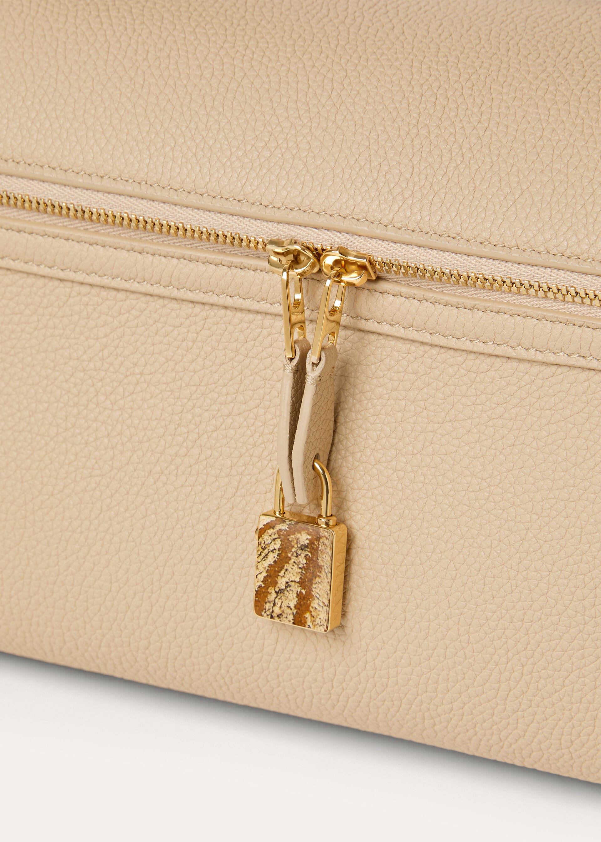 EXTRA SOFTY BAG L33 FINE GRAINED LEATHER